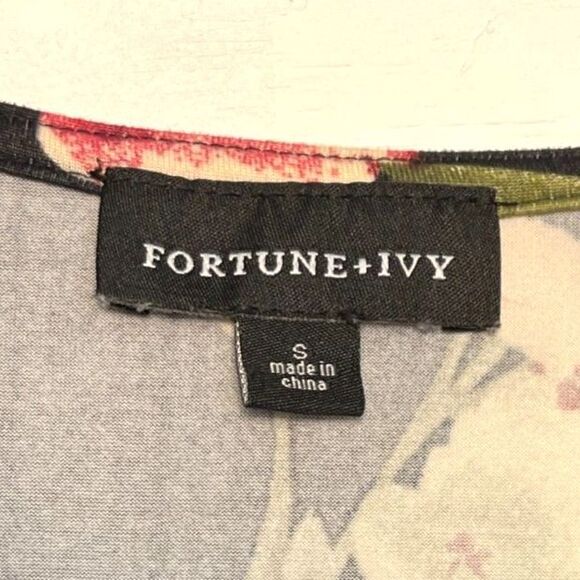 Fortune + Ivy Wrap Dress Women’s Small Black Floral Bell Sleeve Summer - Picture 4 of 7